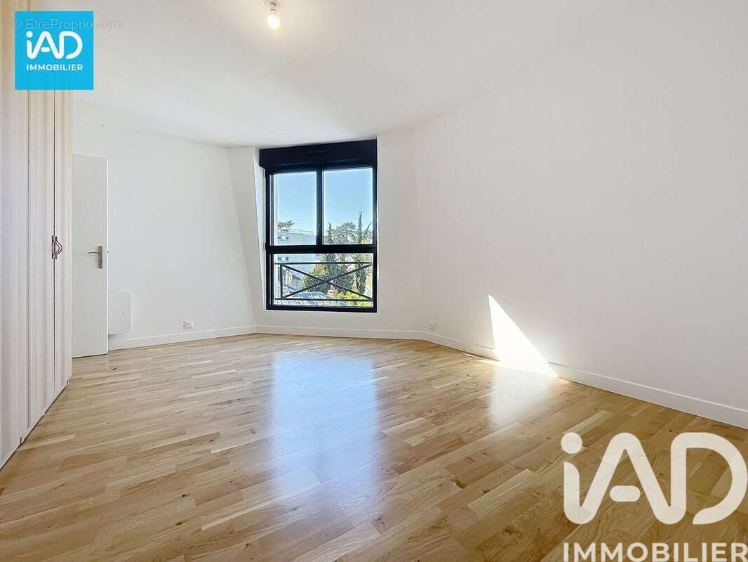 Photo 9 - Appartement à GARCHES