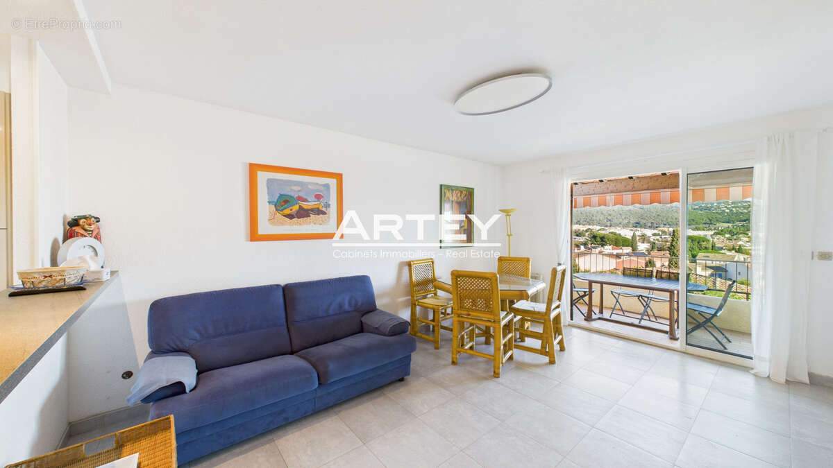 Appartement à CARQUEIRANNE