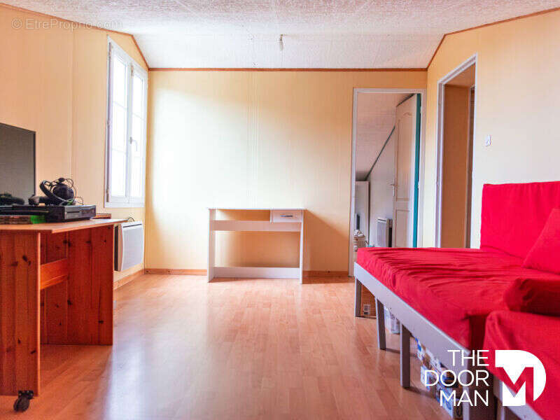 Maison à FLASSANS-SUR-ISSOLE