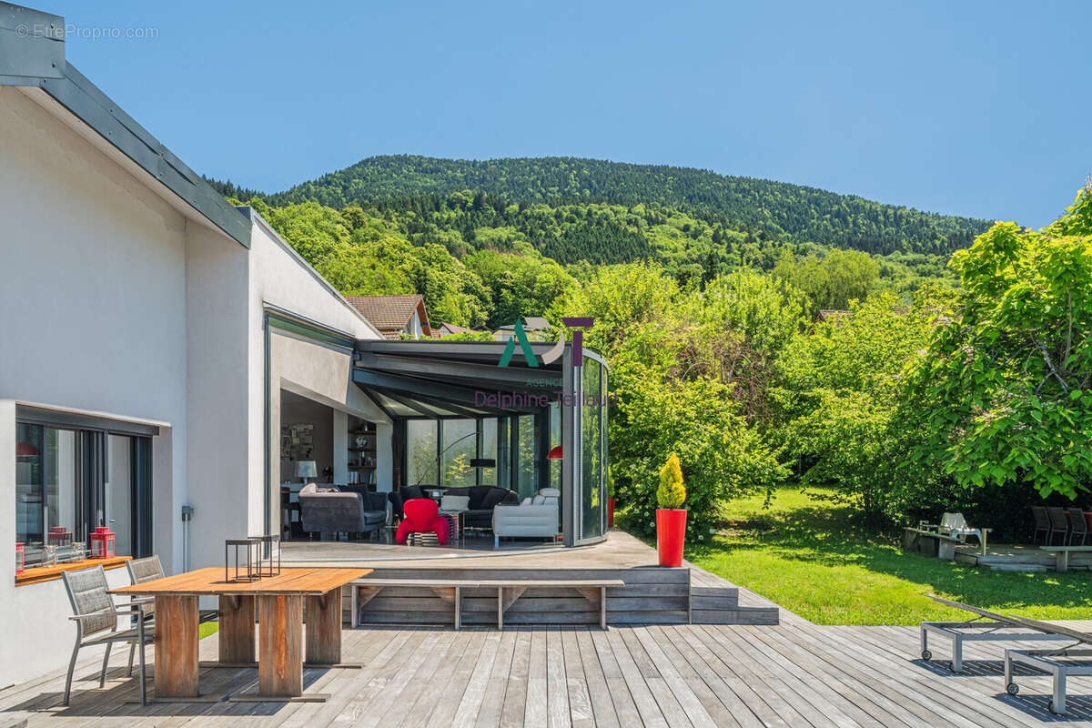Maison à VAULNAVEYS-LE-HAUT