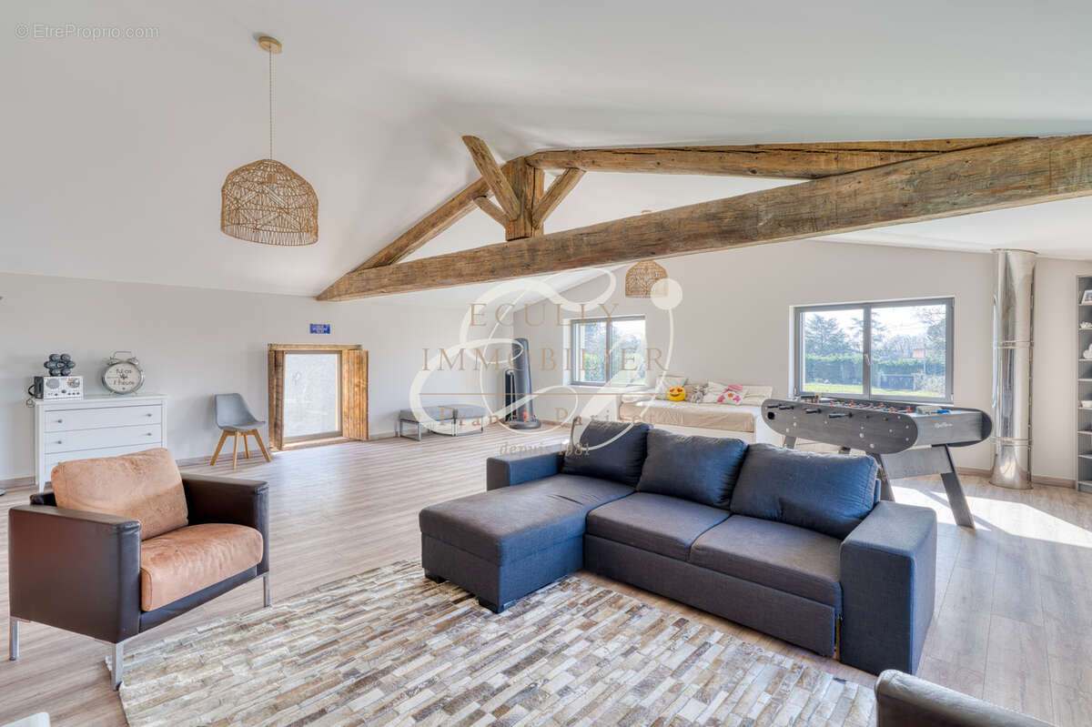 Maison à DARDILLY