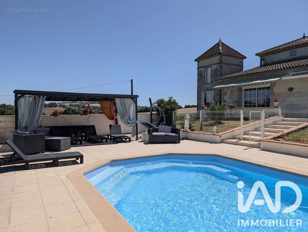 Maison 224 m² à Francescas  - photo 2