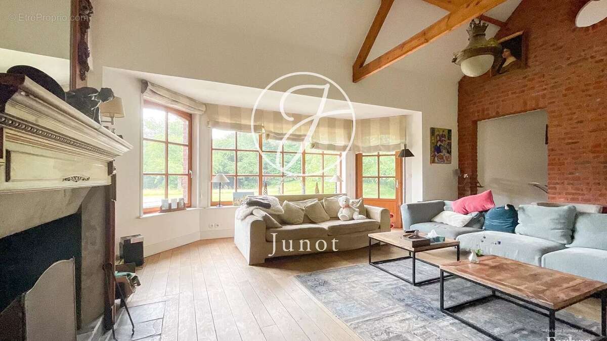 Maison à FACHES-THUMESNIL