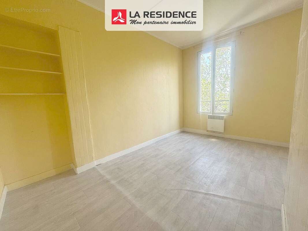 Appartement à LA COURNEUVE