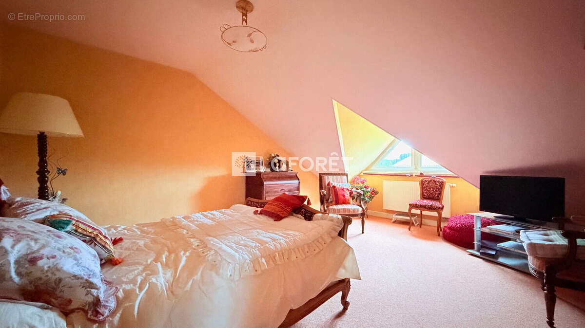 Maison à SAINTE-MENEHOULD