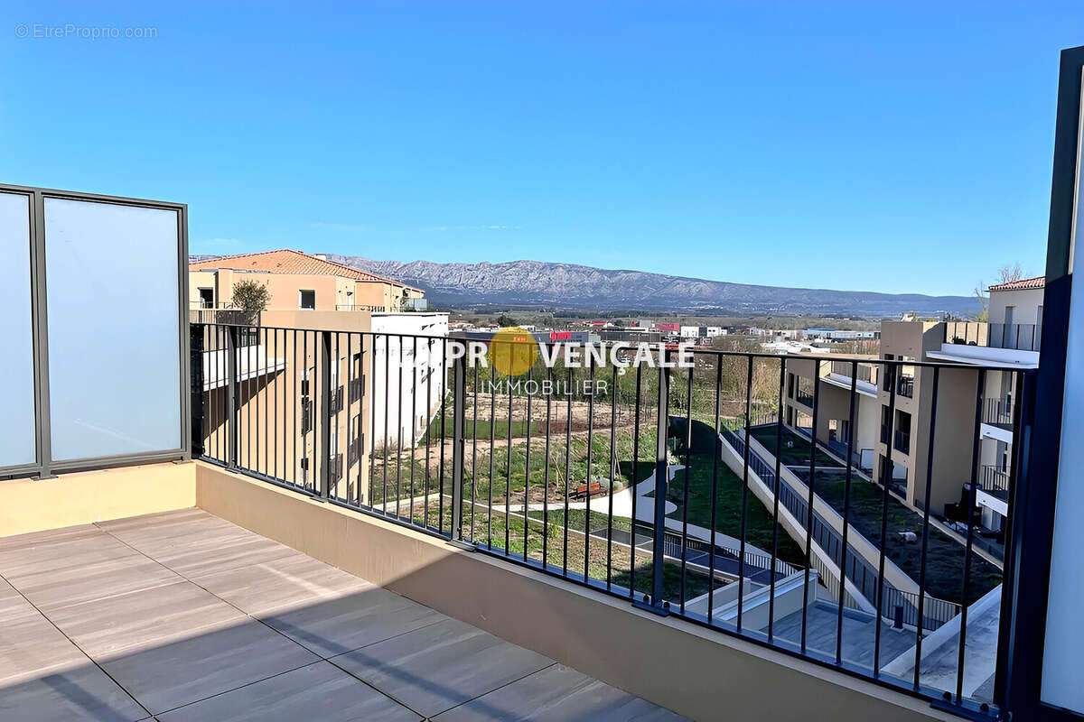 Appartement à TRETS