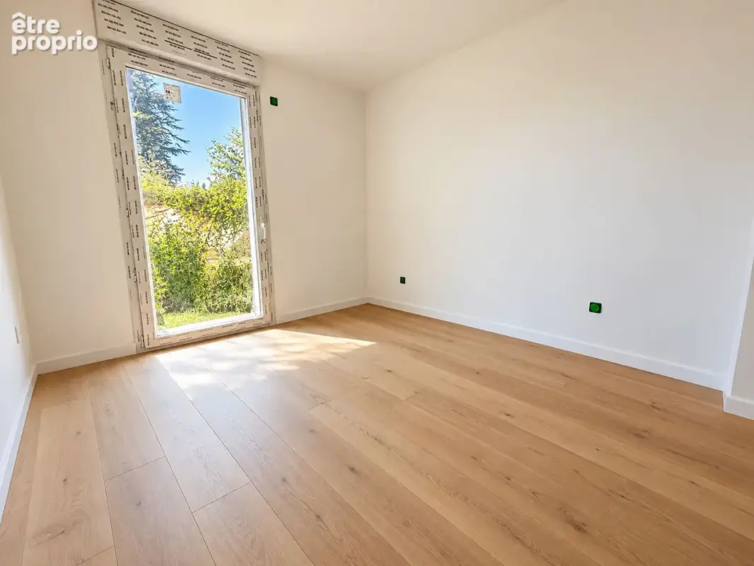 Appartement Quint Fonsegrives 4 pièces 98m² + 260m² de jardin / terrasse + 2 Parkings sous-sol ! - photo 4