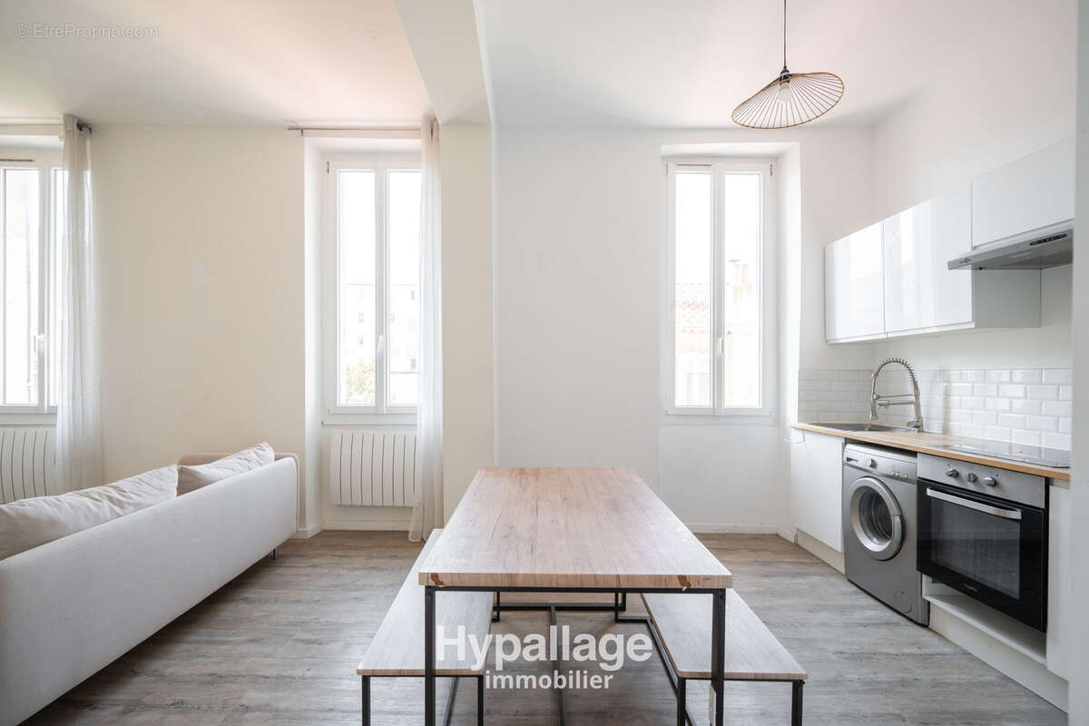 À VENDRE appartement T2  47.12 m2 avec bureau, au calme absolu 13004 MARSEILLE - photo 6