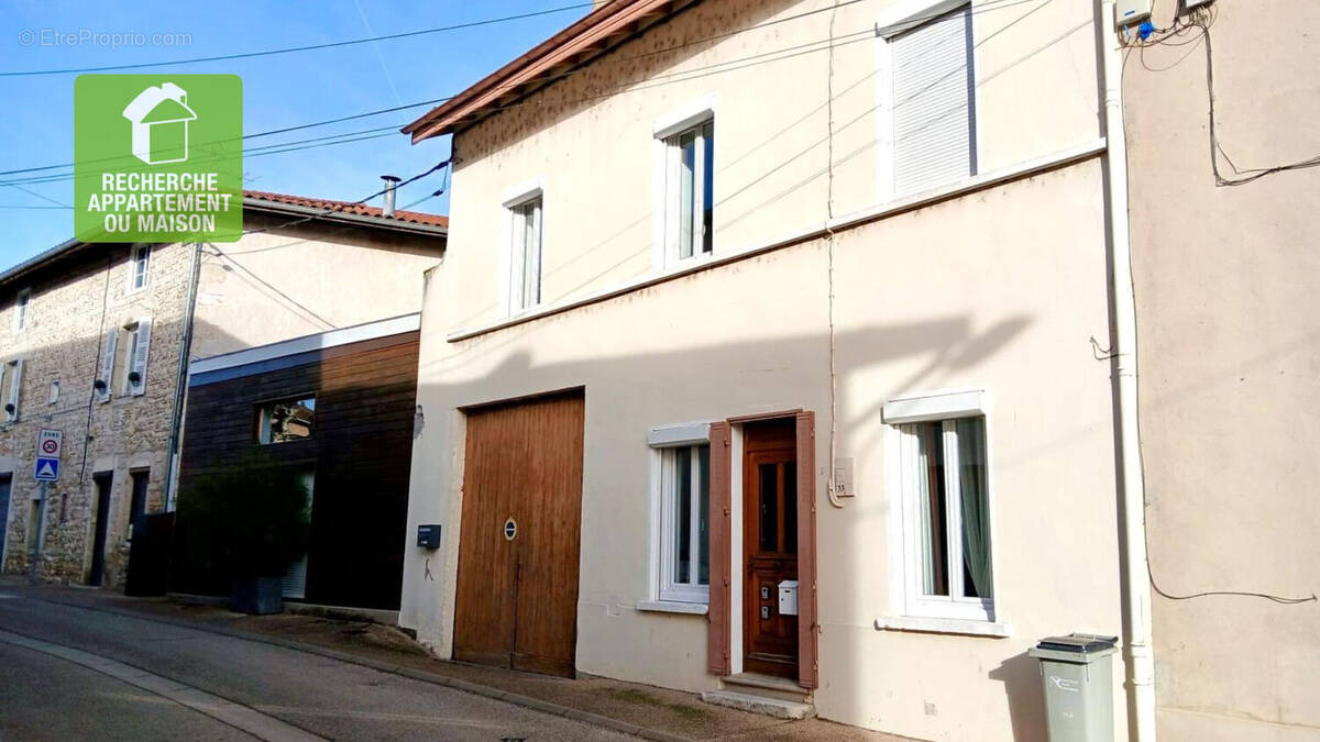 Maison à PRIAY