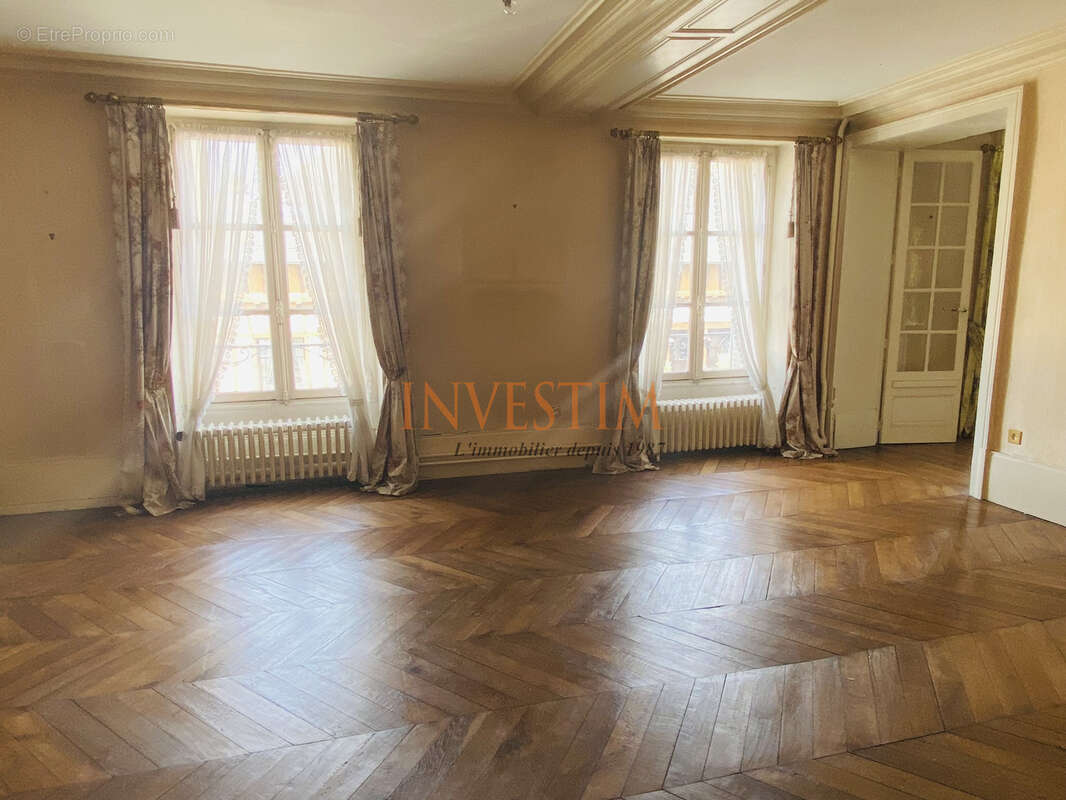 Maison à COUR-CHEVERNY