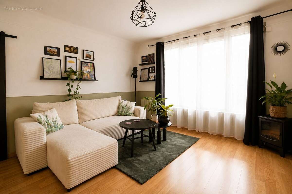 Appartement à COUBRON