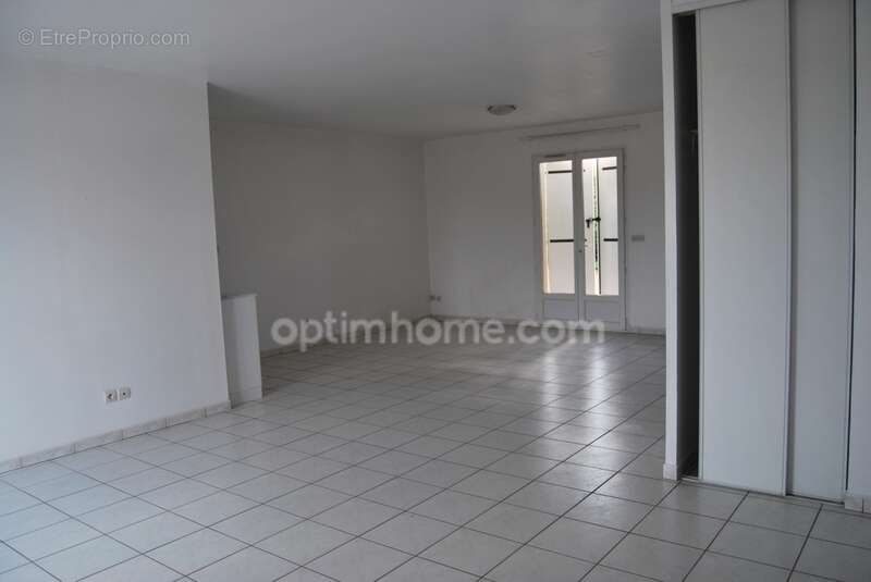 Maison 104m2 de plain pied à BRIE (16) - photo 3