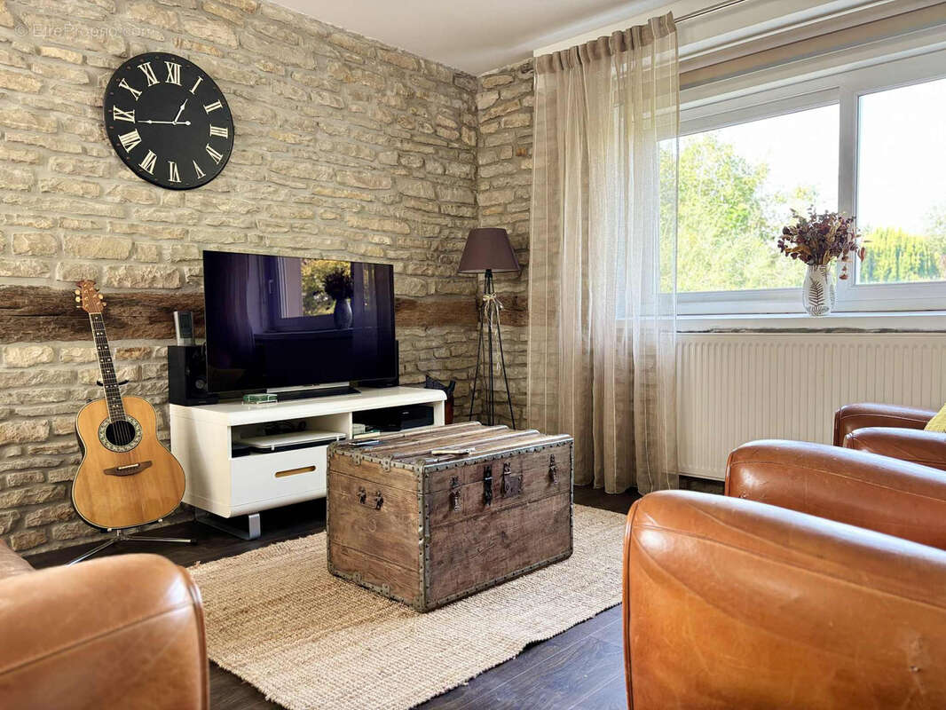 Appartement à MESSIGNY-ET-VANTOUX