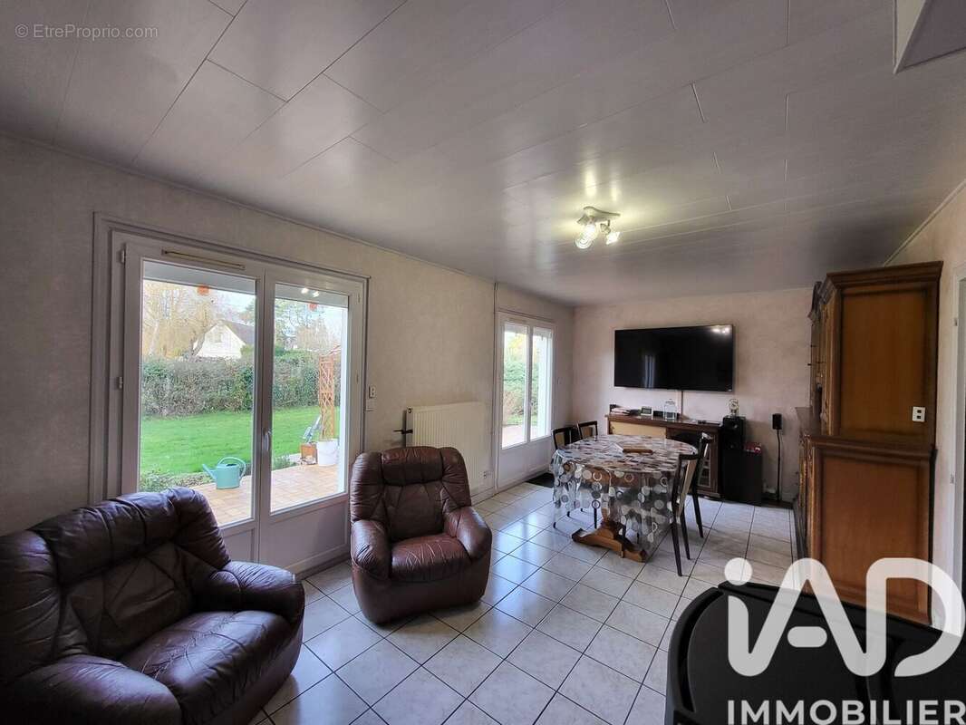 Photo 5 - Maison à NOYERS