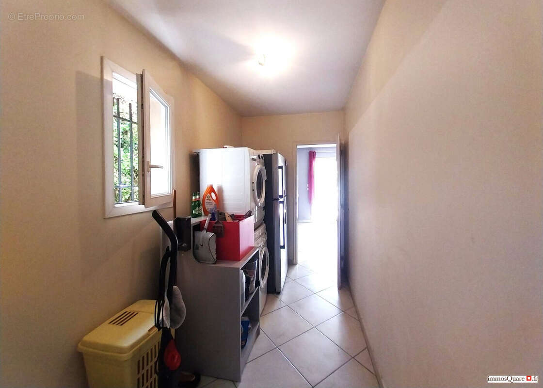 Maison à SAINT-NAZAIRE-LES-EYMES