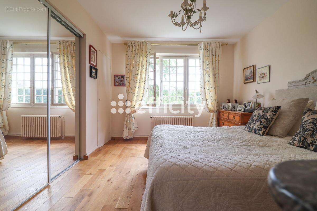 Maison 224 m² à Conches-En-Ouche  - photo 11
