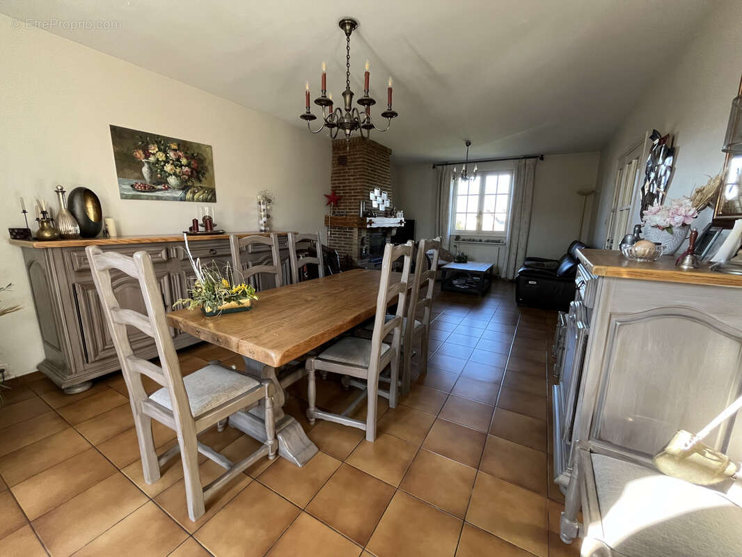 Maison à BOIRY-BECQUERELLE