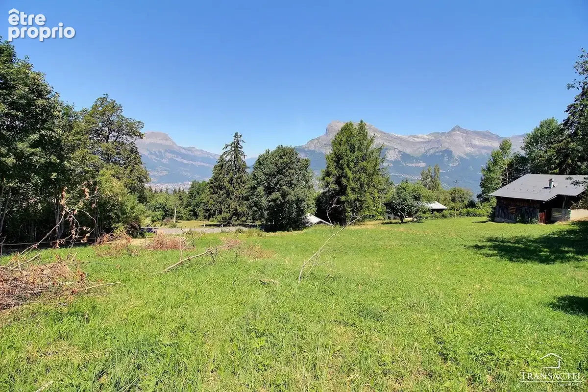 Terrain à SAINT-GERVAIS-LES-BAINS