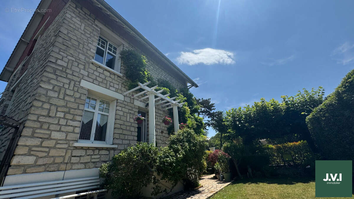 Maison à ENGHIEN-LES-BAINS