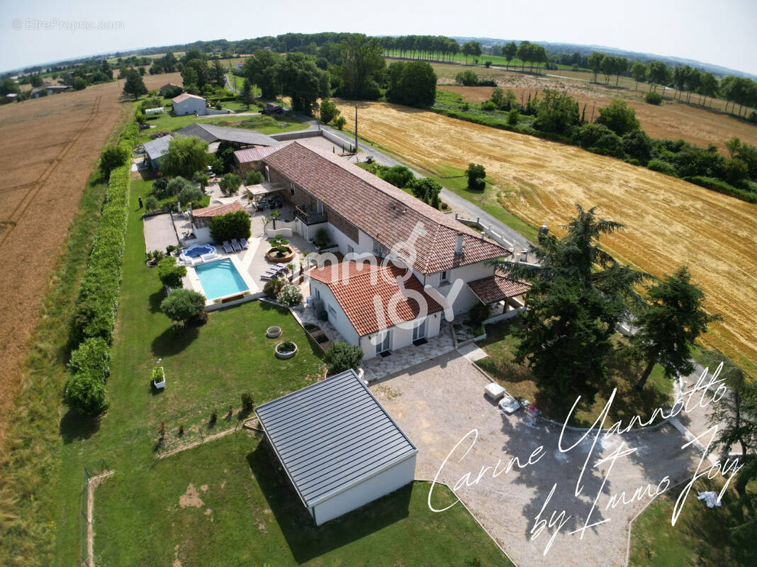 Maison à LISLE-SUR-TARN