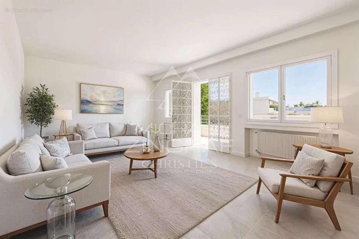 Cannes - Bel appartement au calme avec terrasse, jardin et aperçu mer - photo 3