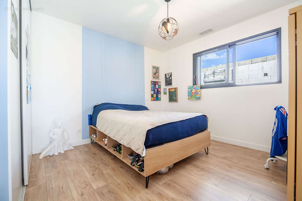 Maison à SAINT-MARTIN-DE-SEIGNANX