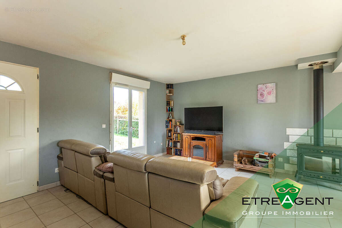 Maison à BONSMOULINS