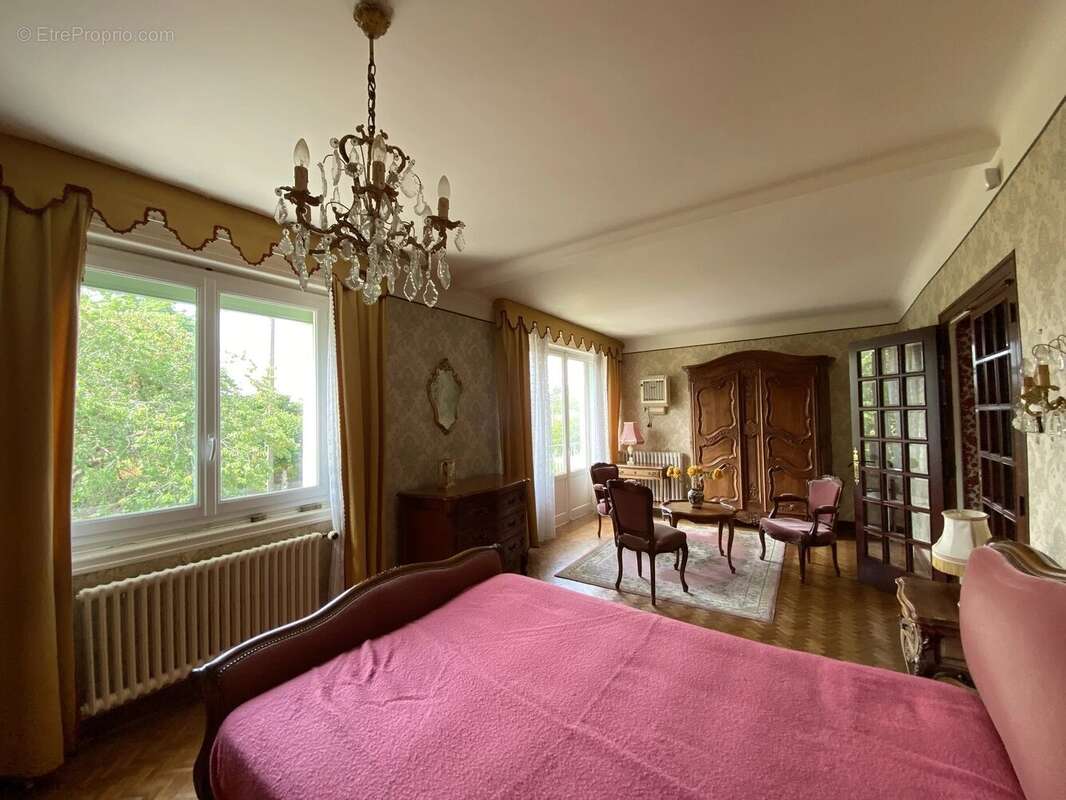 Belle maison familiale avec grand jardin à Bellac - photo 13