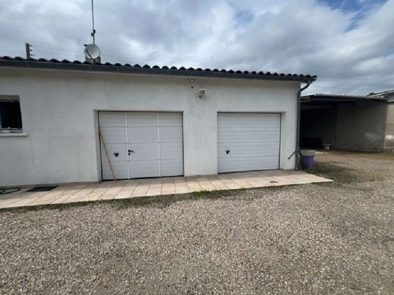 Maison à AIGUILLON