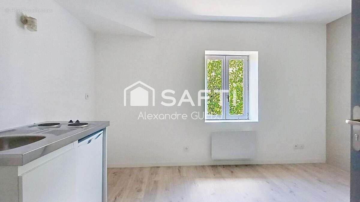 Photo 2 - Appartement à RILLIEUX-LA-PAPE