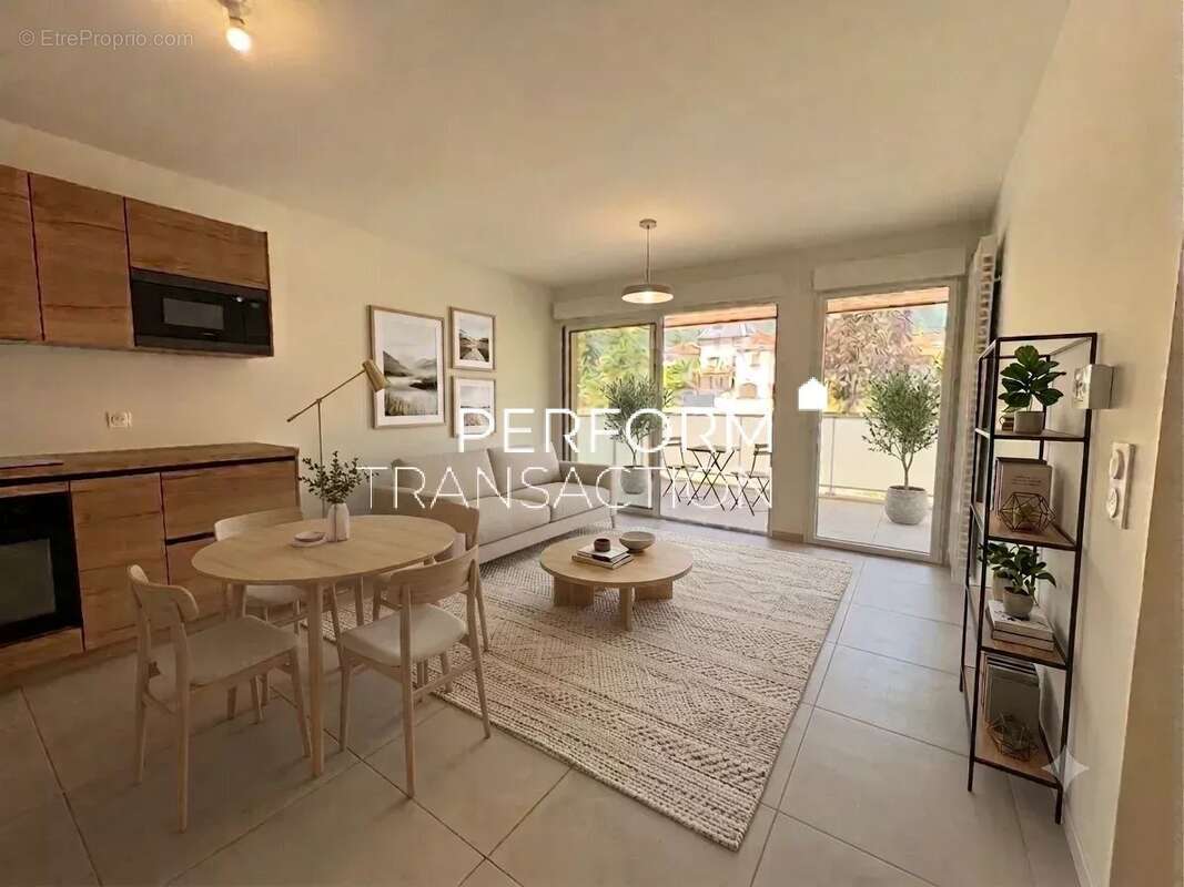 Appartement à SAINT-NAZAIRE-LES-EYMES