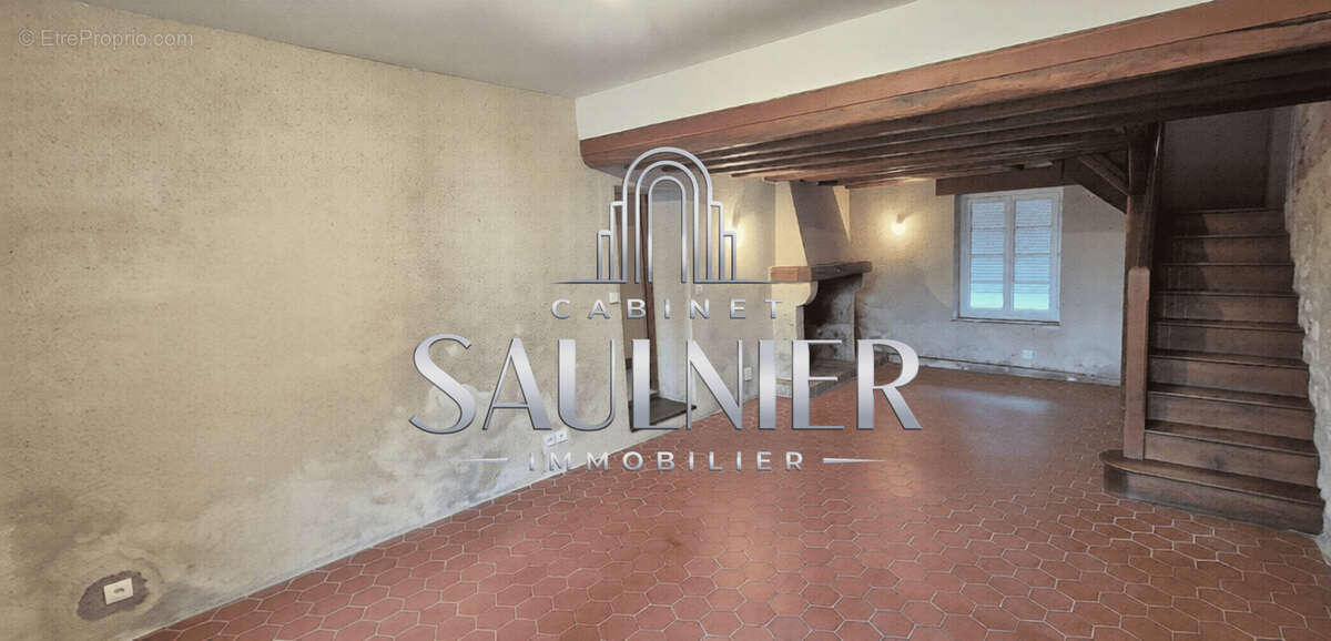 Maison à SAINT-LUBIN-EN-VERGONNOIS