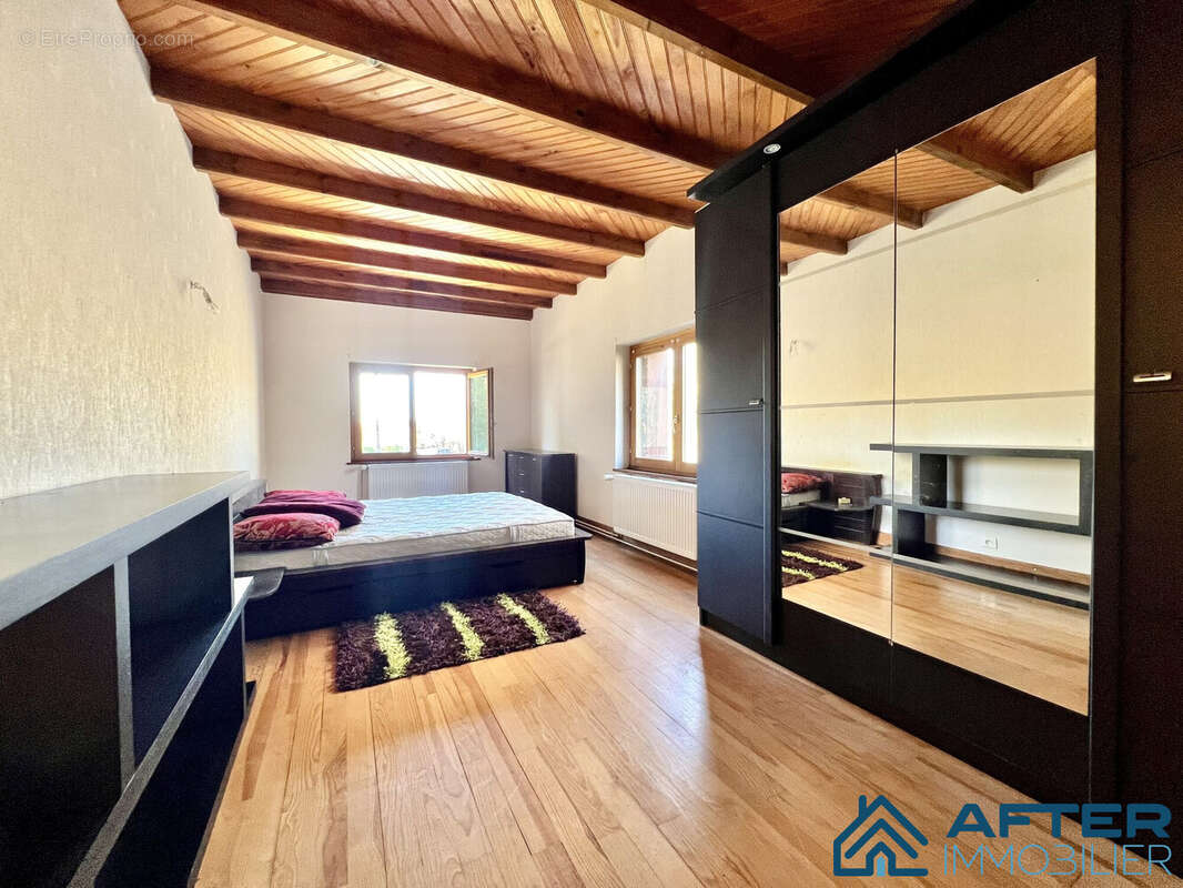 Maison à NEUFMAISONS