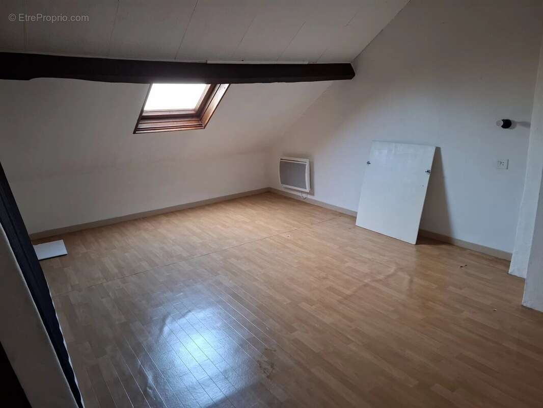 Maison à CHEF-BOUTONNE