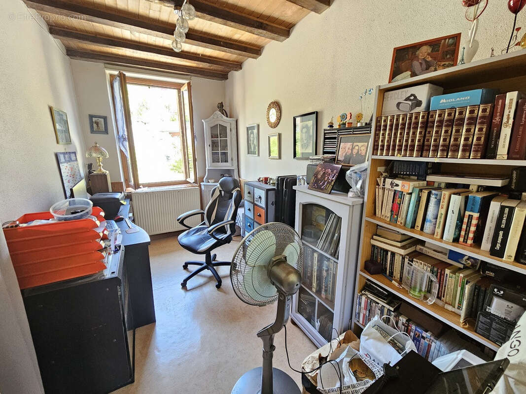 Appartement à JEURRE