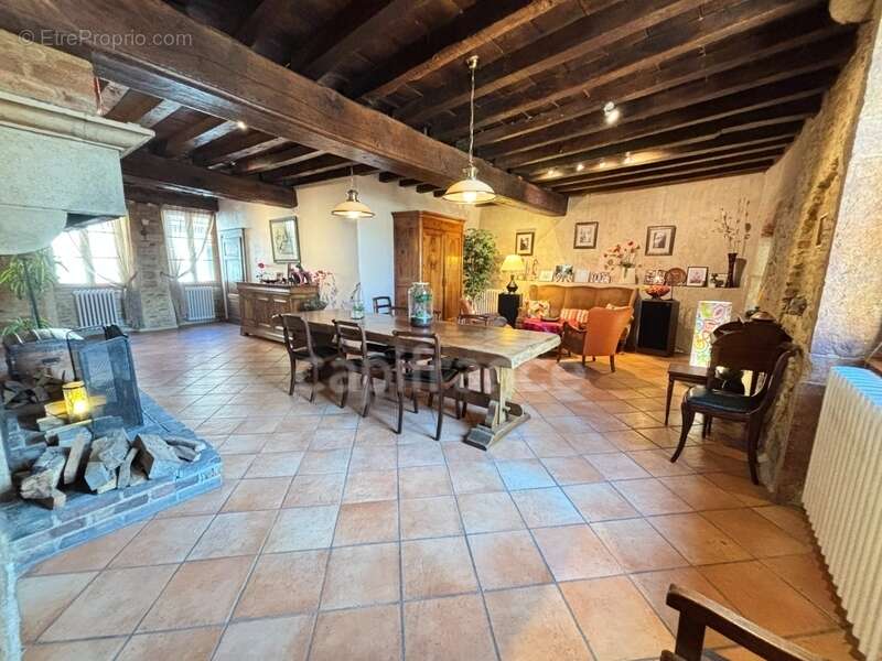 Maison à CUISERY