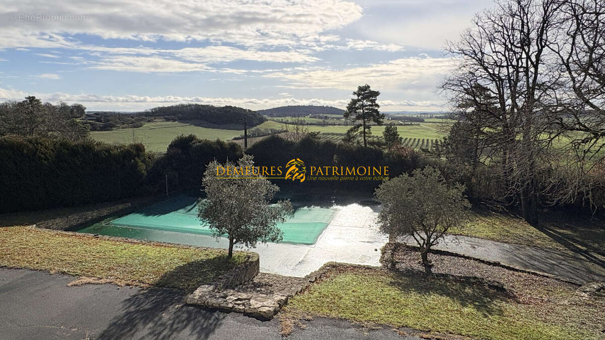 Maison à FOUQUEBRUNE