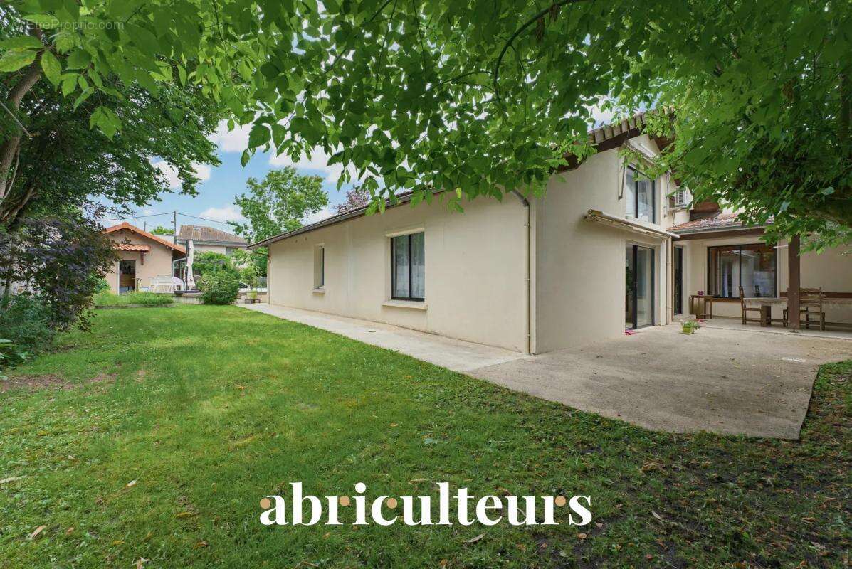 Maison avec piscine vente à  Bordeaux quartier Cauderan (33200) - photo 5