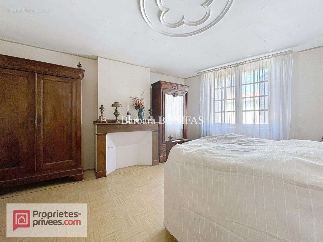 Maison à SAINT-SULPICE