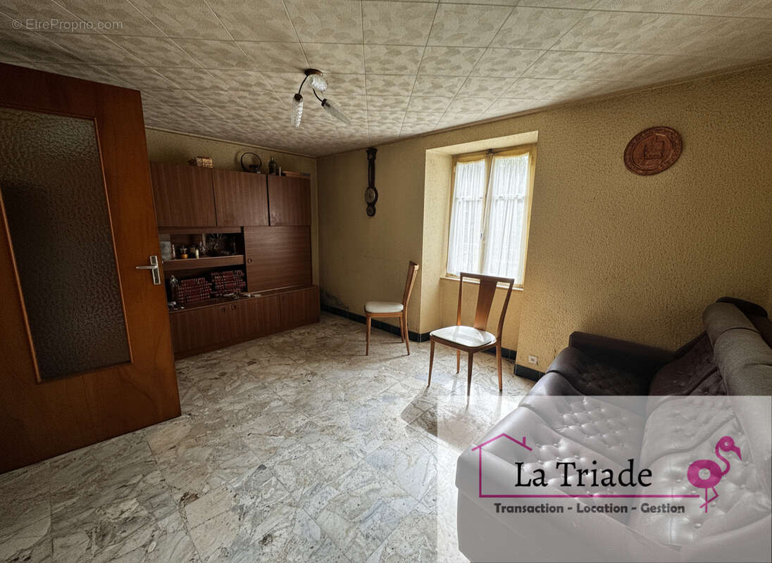 Maison à CLAIREGOUTTE