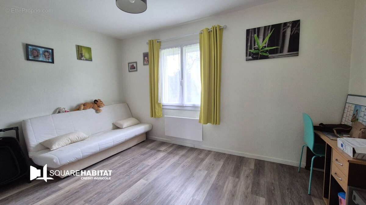 Maison à SAINT-MACAIRE-EN-MAUGES