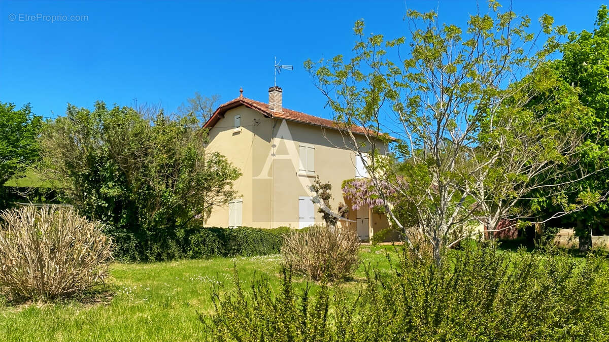 Maison à MONSEMPRON-LIBOS