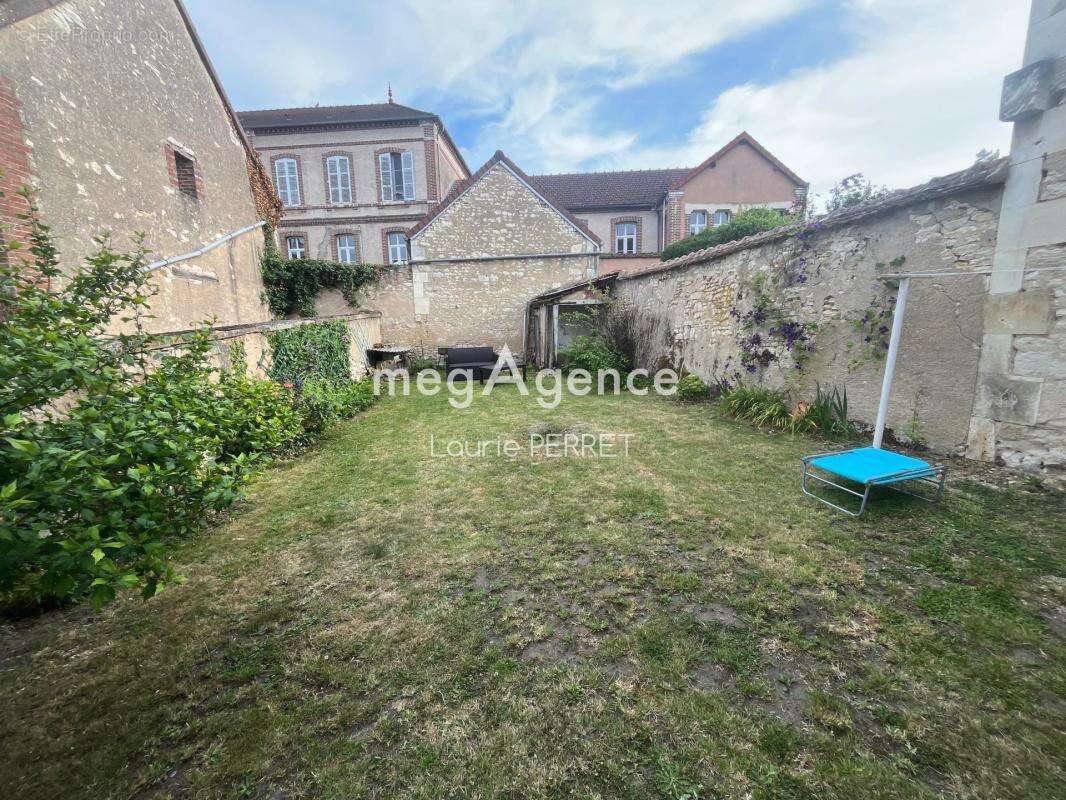 Maison à SEIGNELAY