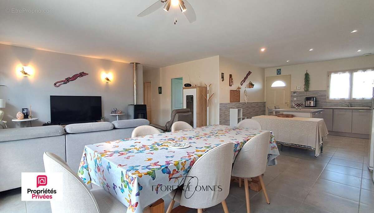 Maison  plain-pied  98m2 - 2 chambres  + bureau - jardin - Garage - aucun travaux - DPE A - photo 6