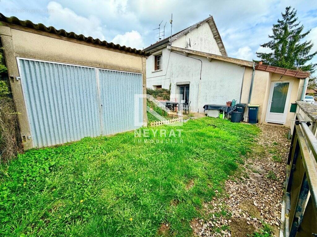 Appartement à CHAMPFORGEUIL