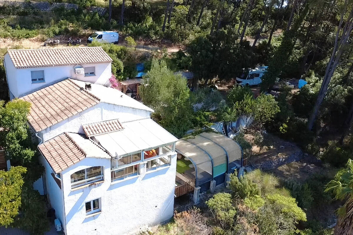 Maison à SOLLIES-PONT