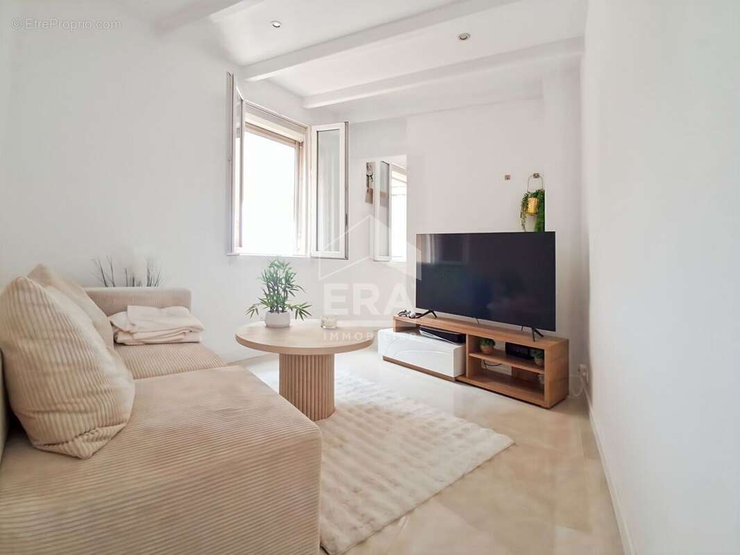 Appartement à MARSEILLE-6E