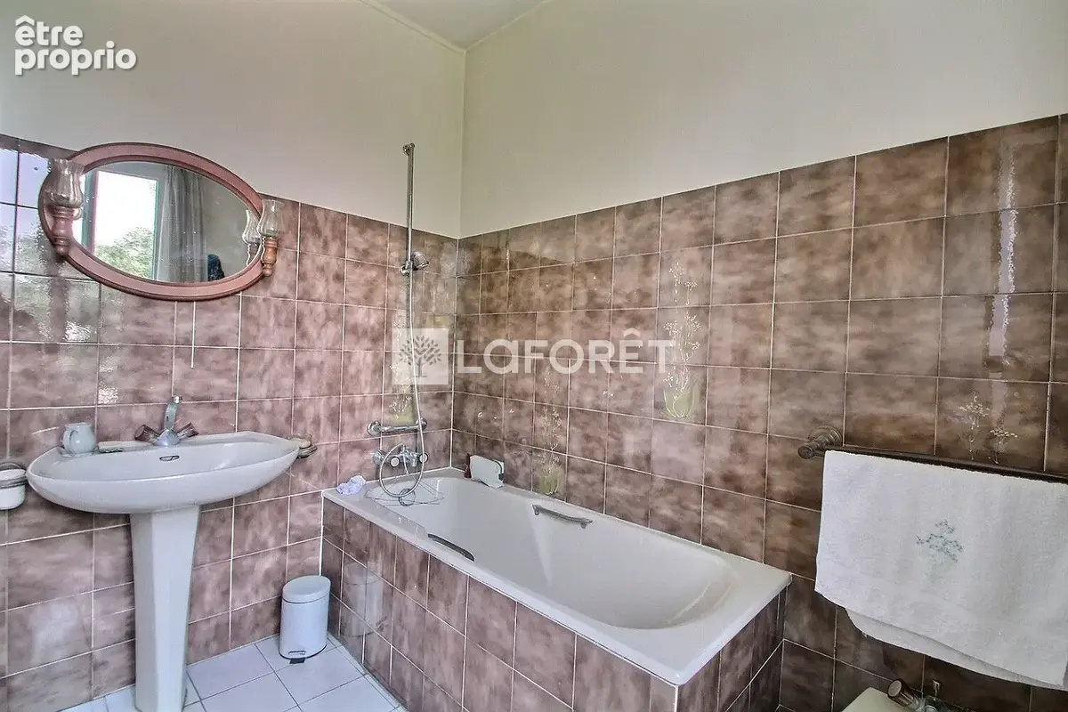 Nanterre Ville - Charmante maison de caractère de la fin du XIXème siècle - photo 14