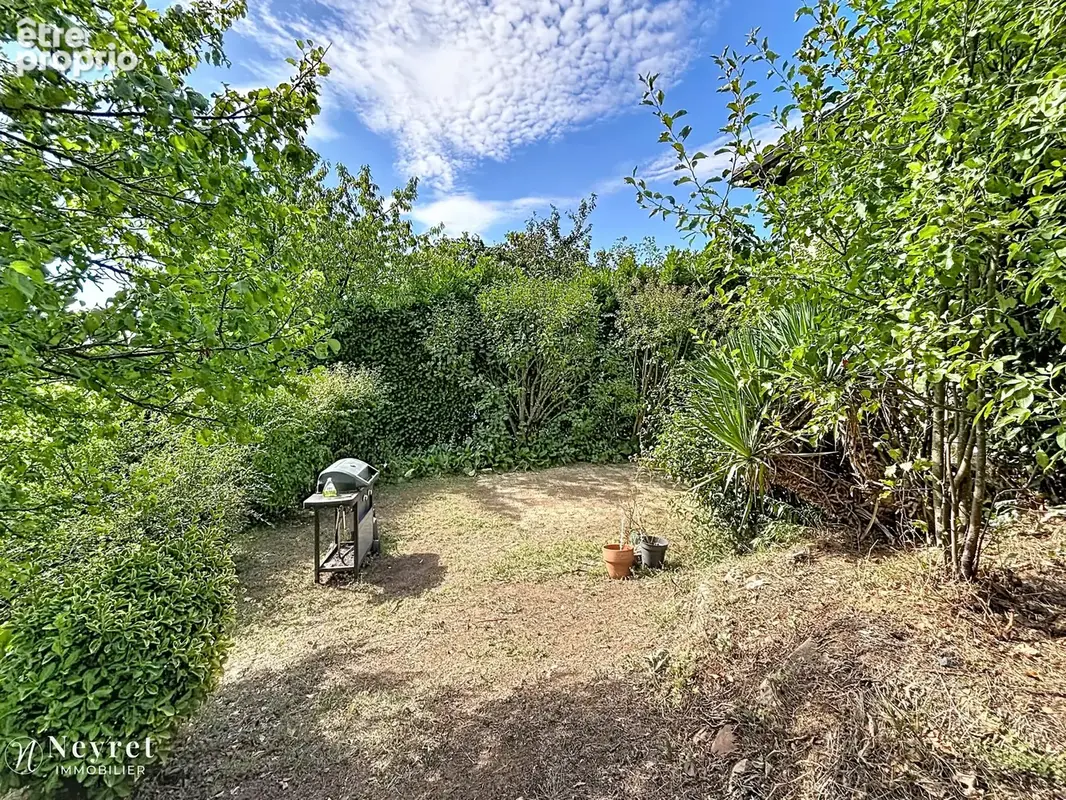 COMMUNAY   Belle maison familiale de 166 m2 sur terrain arboré de 800 m2 - photo 22