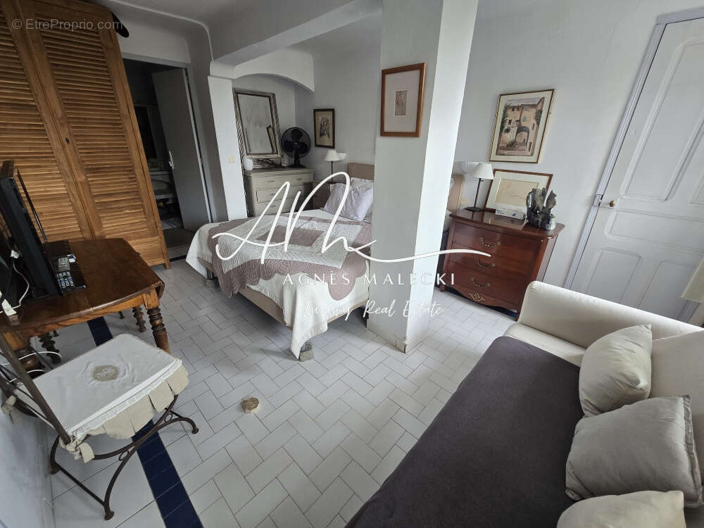 Appartement à LA CROIX-VALMER
